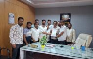 ब्रम्हपुरी शहरातील ८ जि. प. शाळा नगरपालिकेकडे हस्तांतरित करा .-नगराध्यक्षांना निवेदन